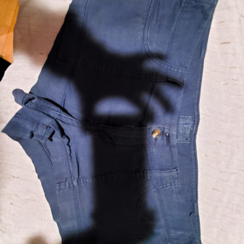 American eagle blue cargo shorts